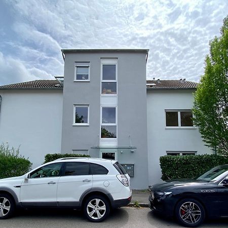 4 Zimmer Apartment, 125 Qm, Ruhig Und Zentrumsnah, Max 5 Pers, Dachterasse, Garage, 1000 Mbit Böblingen Eksteriør bilde