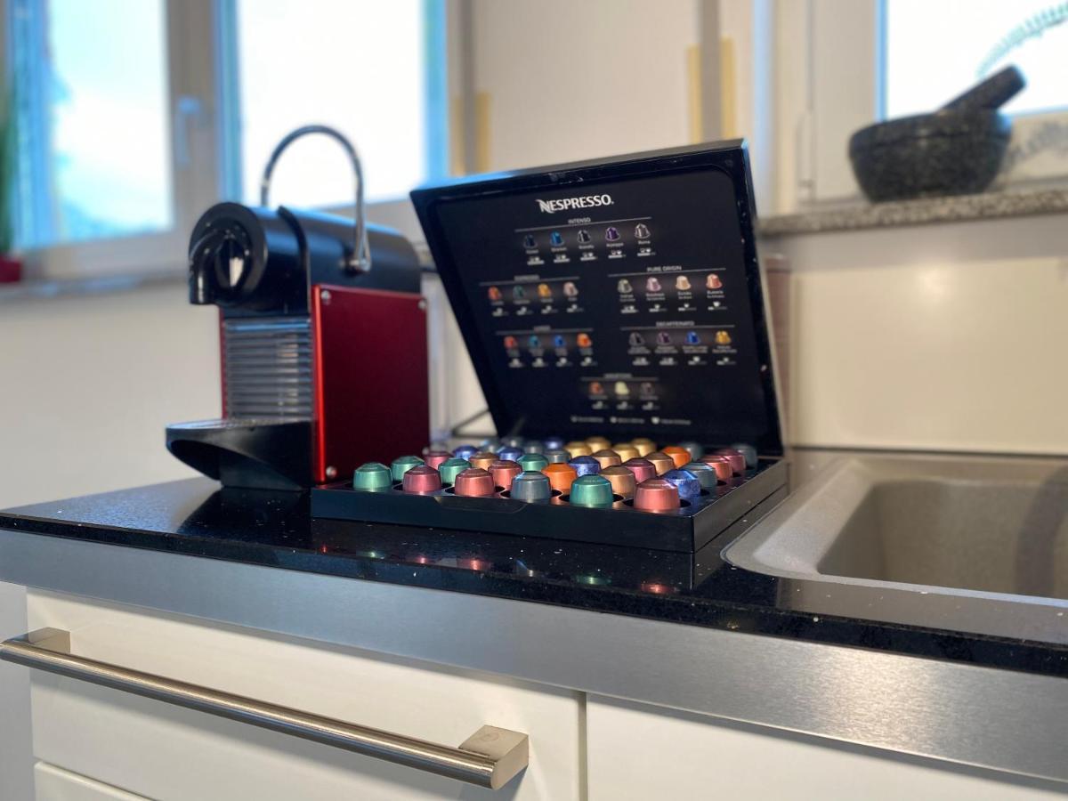 4 Zimmer Apartment, 125 Qm, Ruhig Und Zentrumsnah, Max 5 Pers, Dachterasse, Garage, 1000 Mbit Böblingen Eksteriør bilde